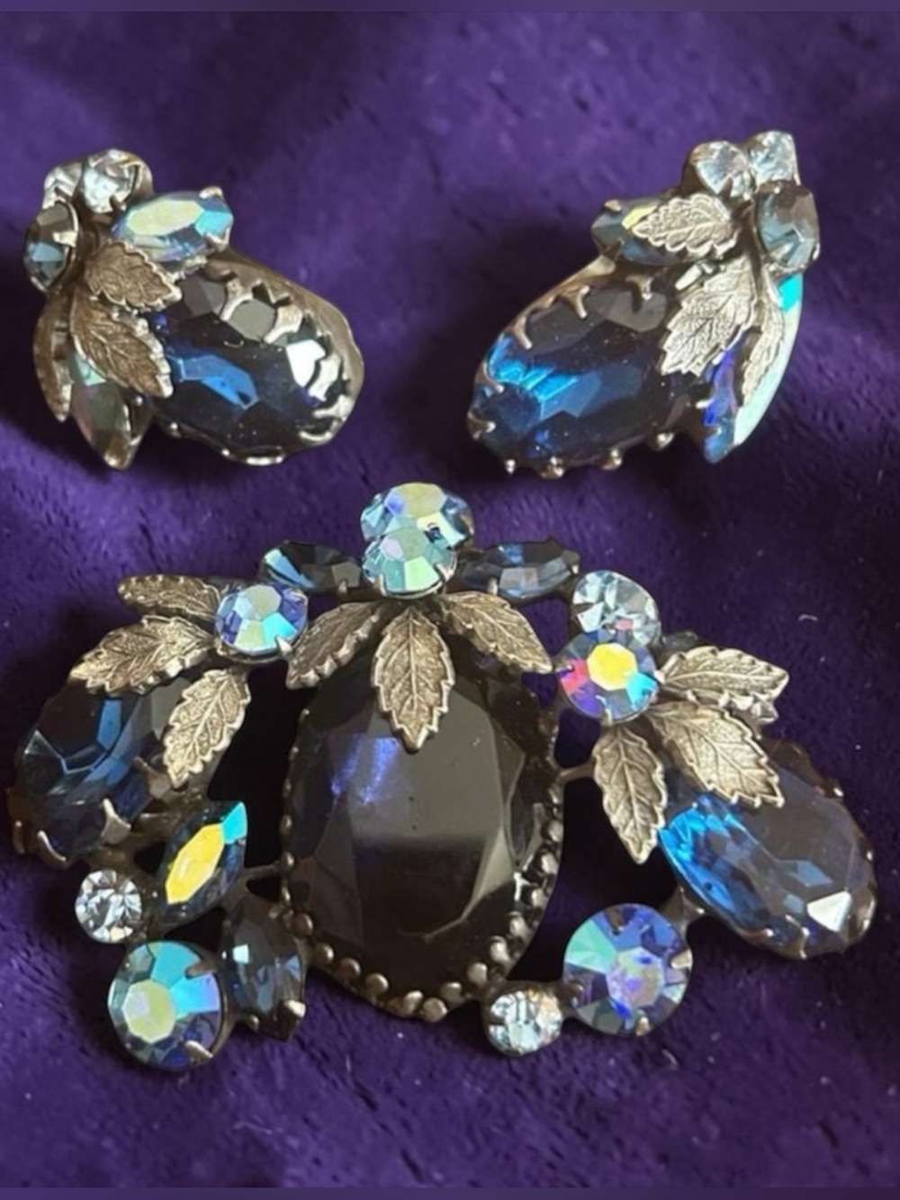 Signed Regency Sapphire Blue Aurora Borealis Brooch Set Demi Parure